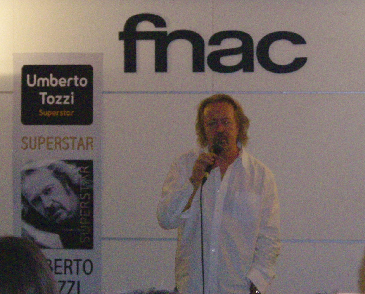 ritiro Umberto Tozzi — Umberto Tozzi si ritira dalle scene: ultimi dodici concerti prima del musical