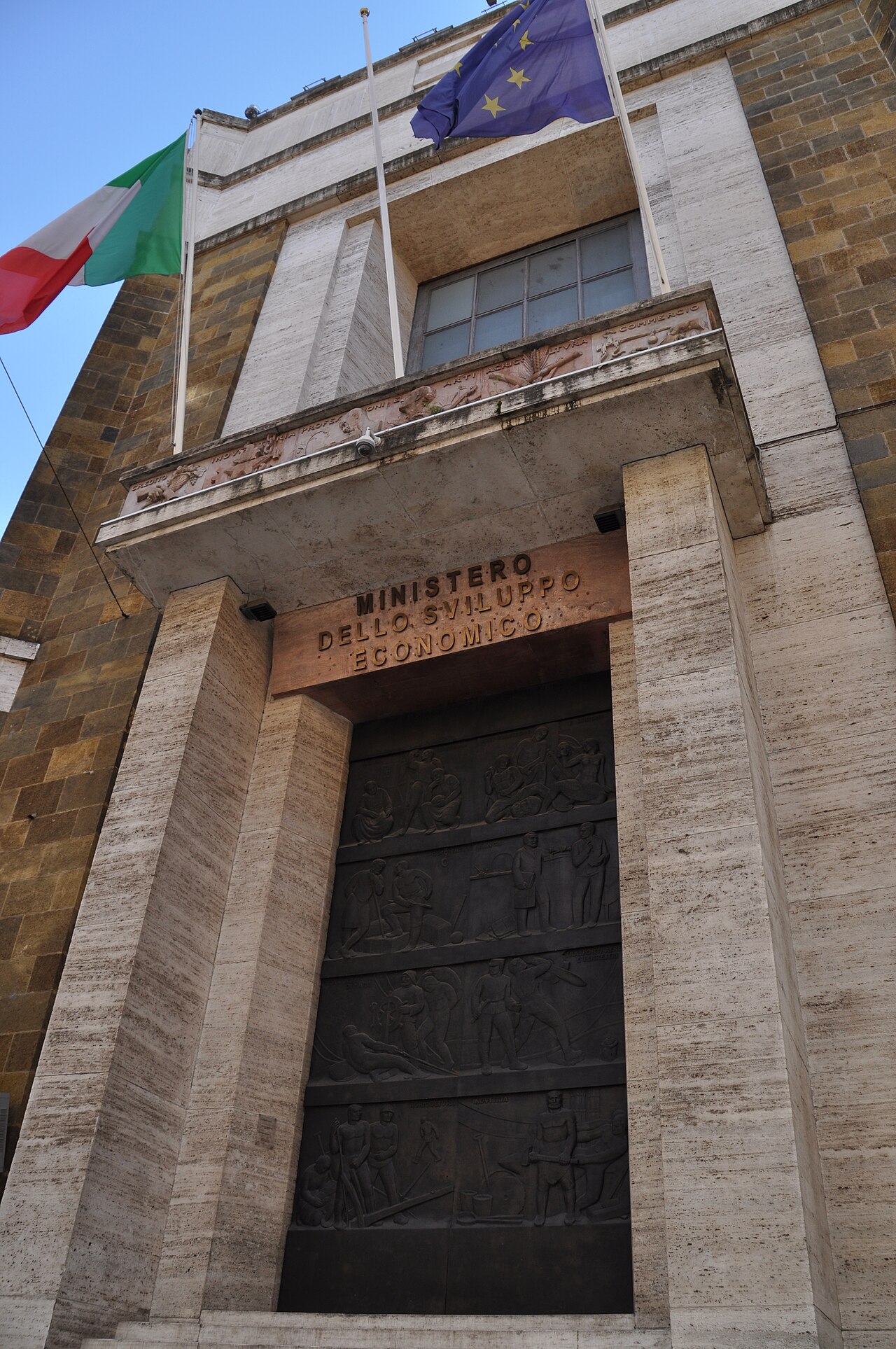 tavolo Transizione 5.0 — Palazzo Piacentini ospiterà il confronto governo-imprese su Transizione 5.0