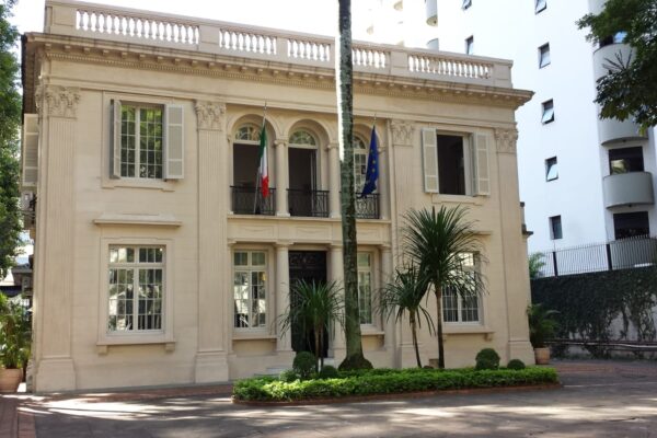 Concorso per fotografi italiani, coinvolto il Festival di fotografia di San Paolo 2026