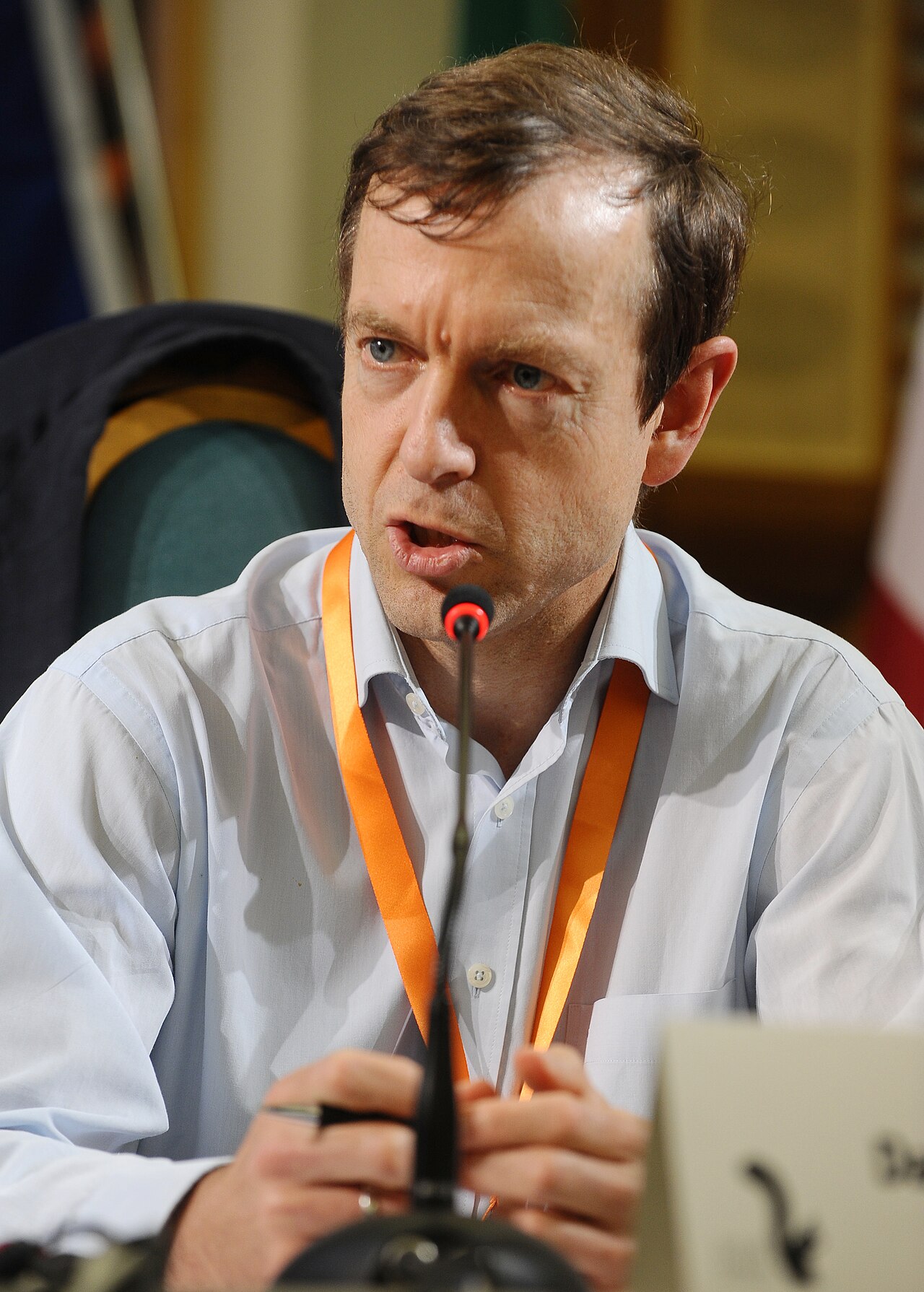 difesa europea multinazionale — Daniel Gros propone organismi sovranazionali per rafforzare la sicurezza europea