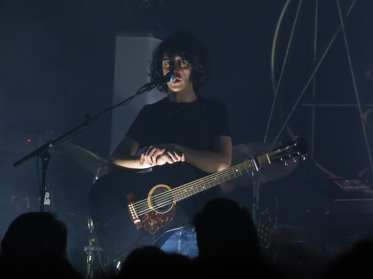 Francesco Motta celebra il decimo anniversario del disco cult con tour e riedizione speciale