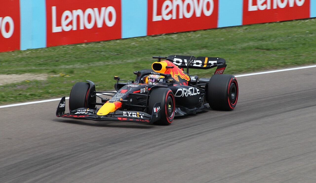 Verstappen addio Formula 1 — McLaren contro addio Verstappen: 'Perdita devastante per la Formula 1'