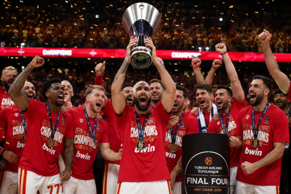 Eurolega: Olympiacos campione, il Real Madrid si arrende 92-85