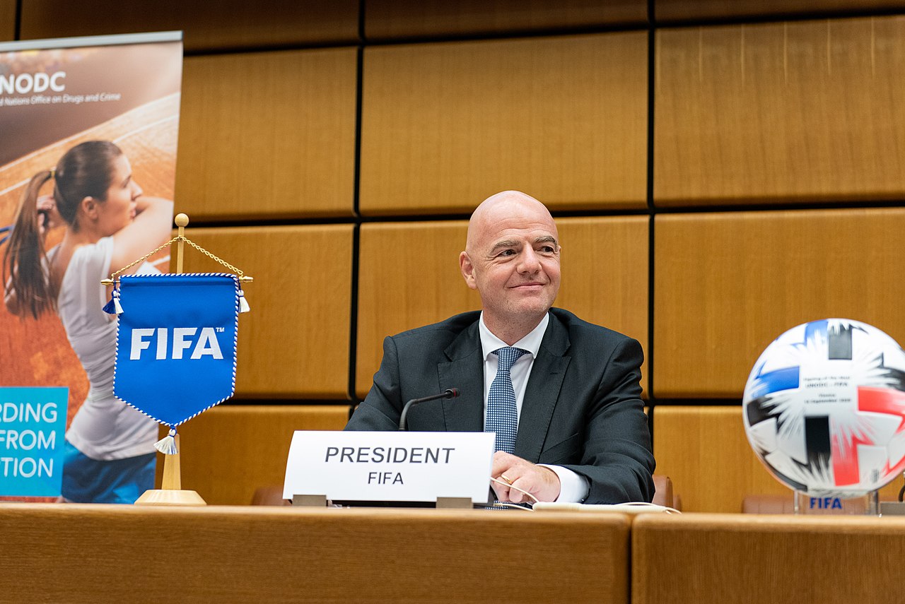 Gianni Infantino candidatura FIFA — Gianni Infantino annuncia la candidatura per il quarto mandato alla guida della FIFA