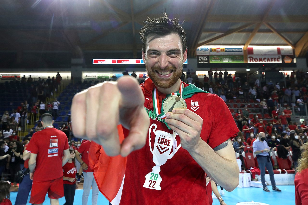 finale scudetto volley — Sir Safety Conad Perugia a un passo dal titolo: stasera la finale decisiva contro Lube