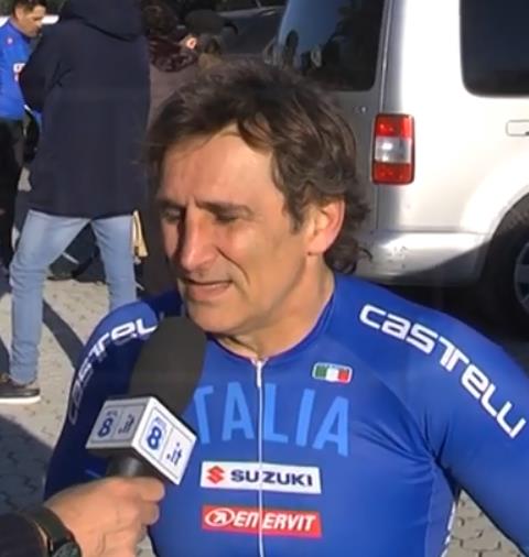 funerali Alex Zanardi — Padova abbraccia Alex Zanardi nell'ultimo commosso addio