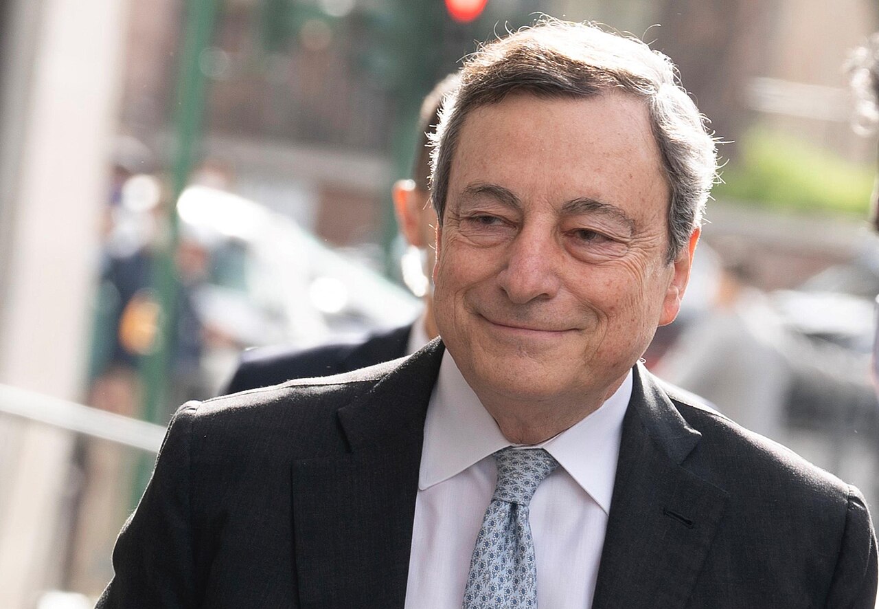 Mario Draghi relazione Bankitalia — Mario Draghi presente alla relazione annuale di Bankitalia: focus su crescita e stabilità