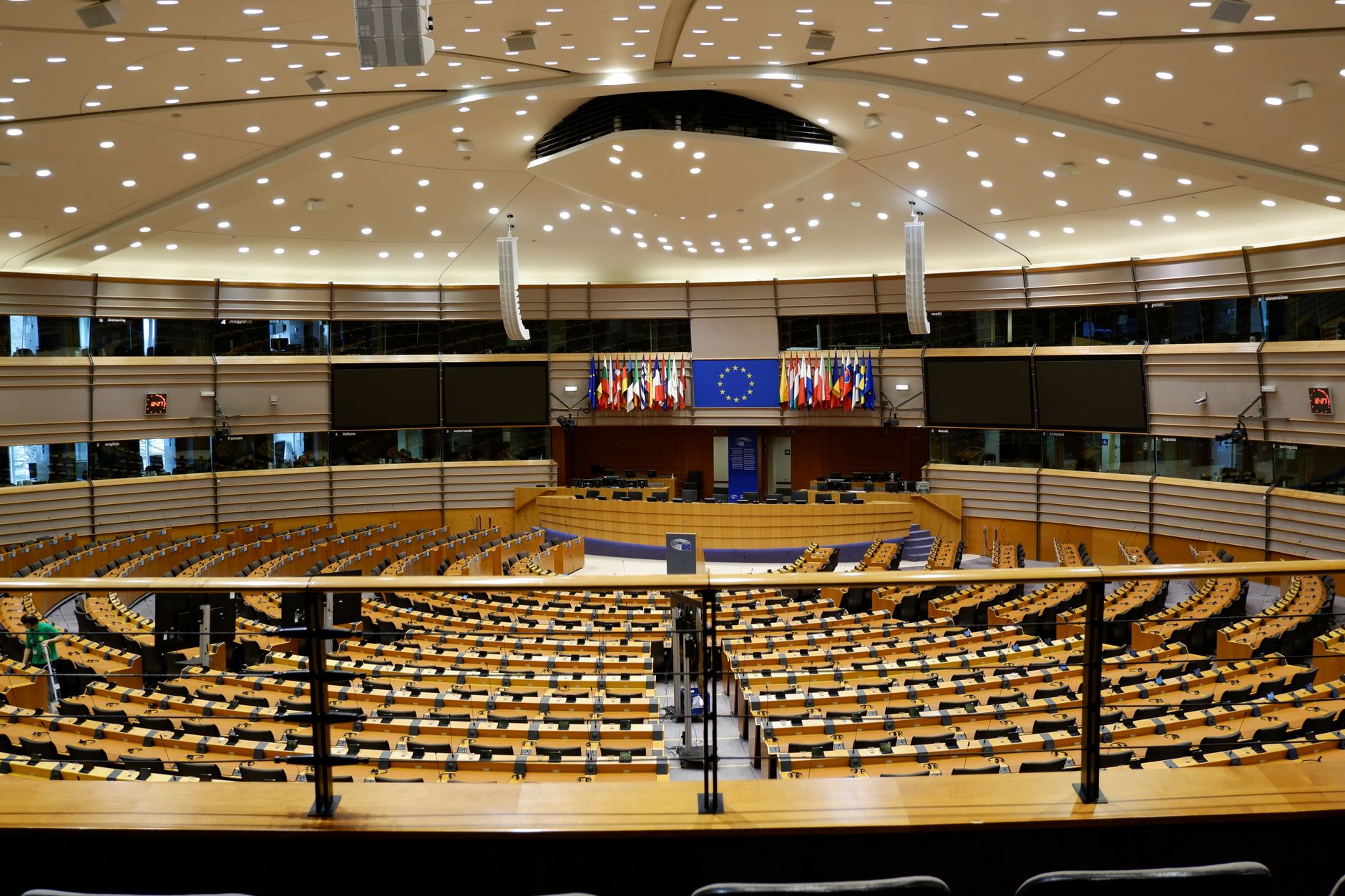 investimenti verdi — Empty European Parliament auditorium in Brussels, Belgium.