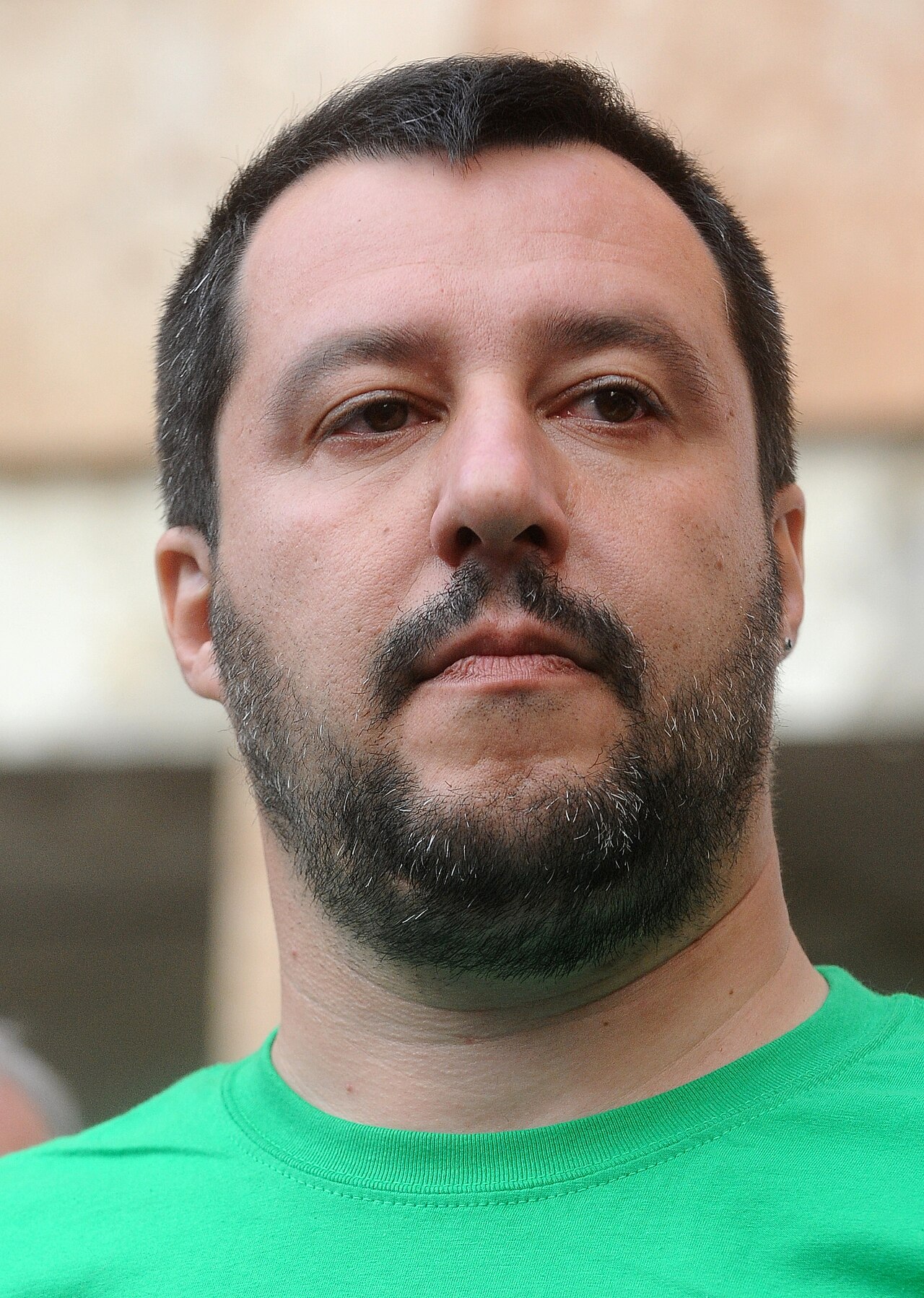 Matteo Salvini rilancia la tassa sugli extraprofitti bancari: nel mirino Unicredit e Intesa