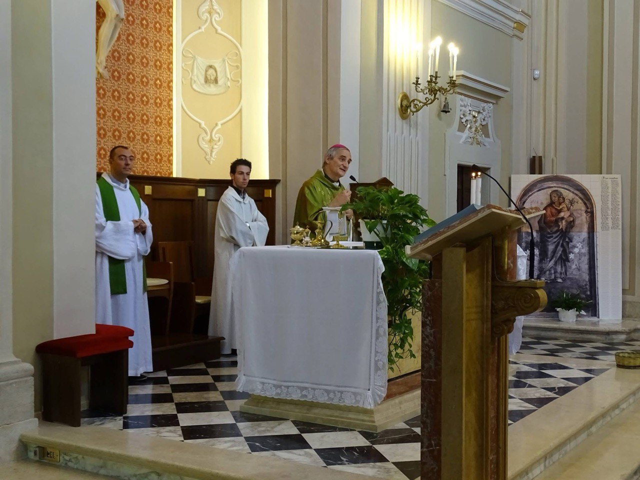 Il Cardinale Zuppi porta la finanza sostenibile a Palazzo Mezzanotte