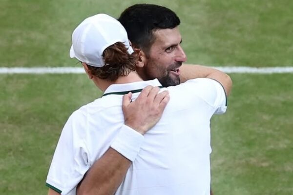 Wimbledon: Sinner batte Djokovic e va in finale