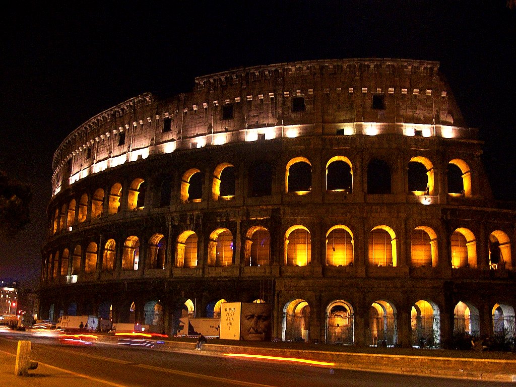 Colosseo di notte