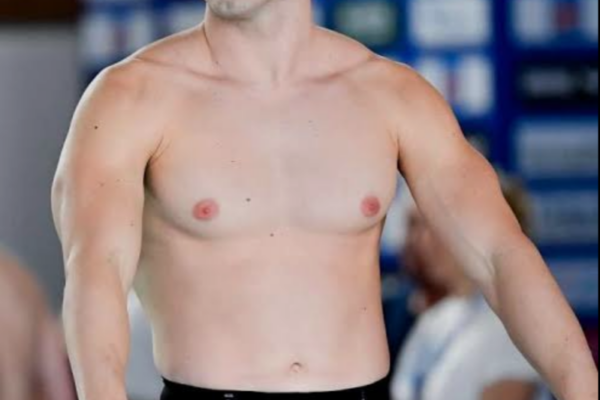 Simone Cerasuolo stabilisce il record italiano nei 50 rana