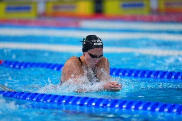 Nuoto da record a Parigi