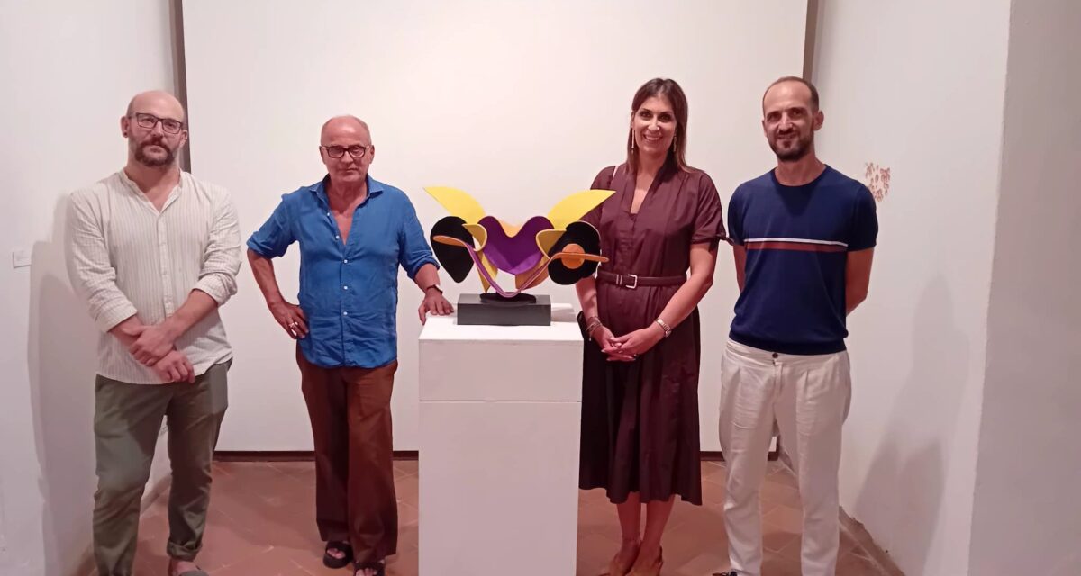 Pappi Corsicato con il direttore artistico Andrea Avagliano e parte dello staff di Visionnaire26