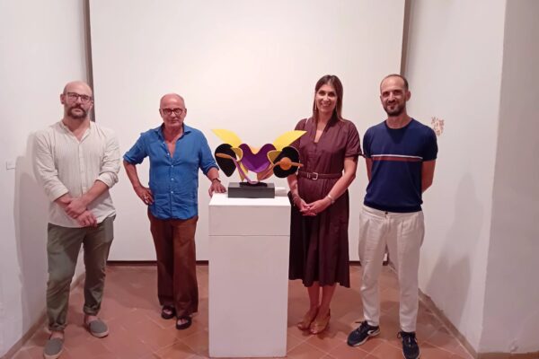 Pappi Corsicato con il direttore artistico Andrea Avagliano e parte dello staff di Visionnaire26