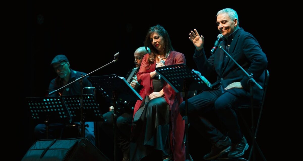 “Colpi di Scena – Teatro, mistero, blues e soul nella Napoli policentrica”