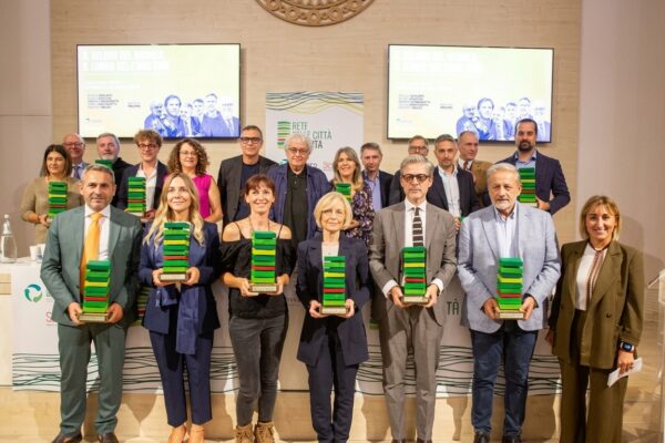 Menzione speciale ad Amalfi per il progetto “Amalfi Carta Viva”