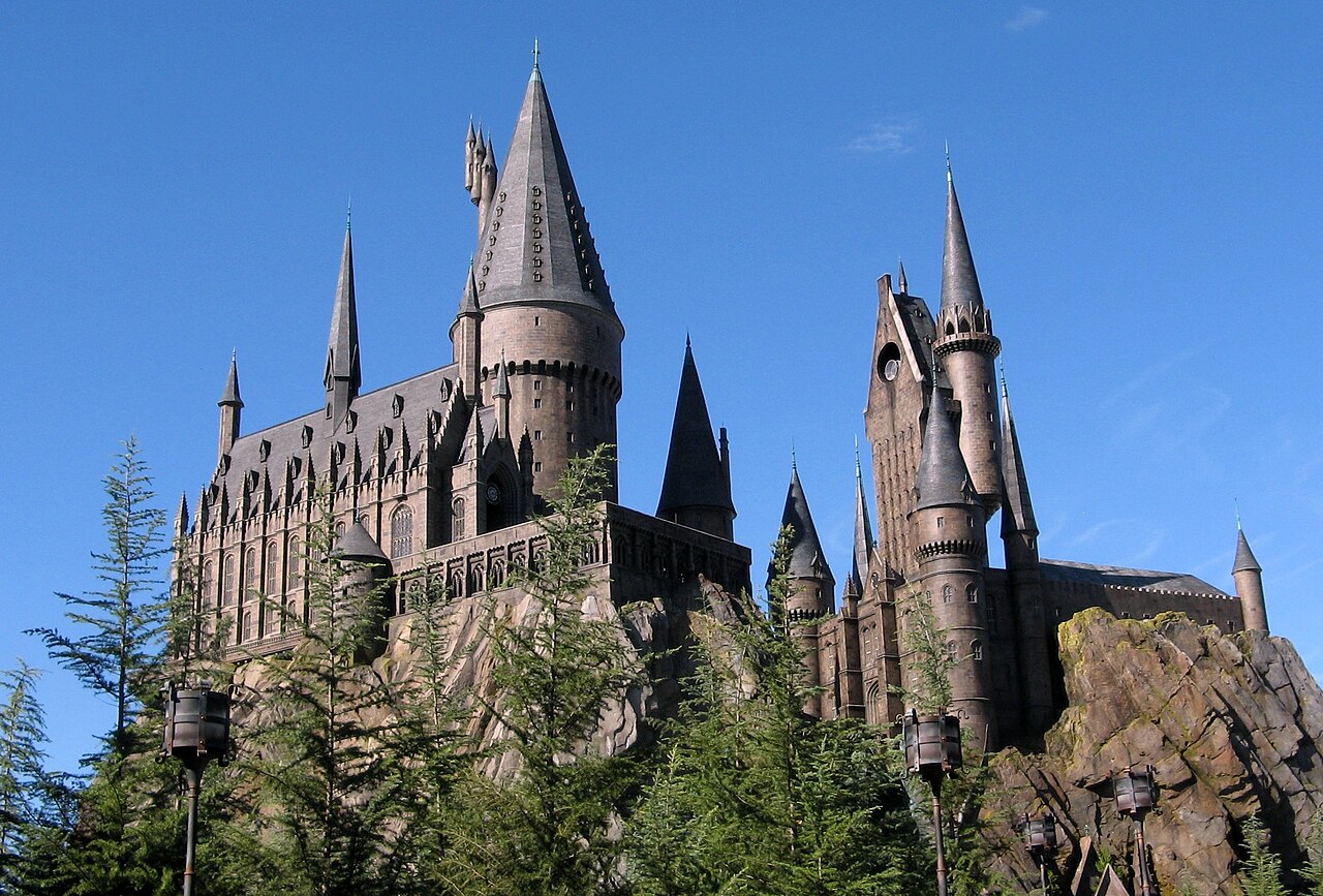 teaser trailer Harry Potter — La serie tv di Harry Potter, il teaser trailer mostra Hogwarts per la prima volta