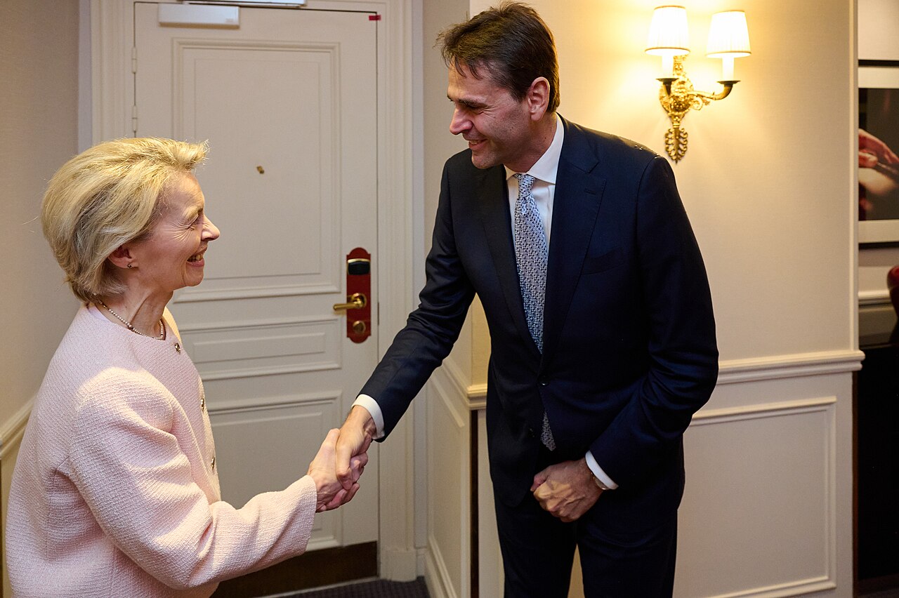 Von der Leyen al lavoro sul piano per l'intelligenza artificiale in vista del discorso sullo Stato dell'Unione