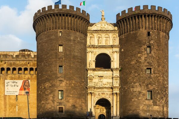Cortile in Festa 2026: tre magiche serate al Maschio Angioino