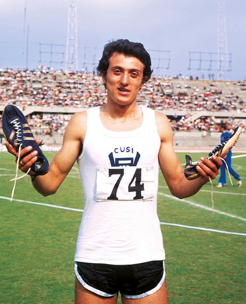 Pietro Mennea, l'uomo dei record — Rai racconta Pietro Mennea, la vita del mito dei 200 metri