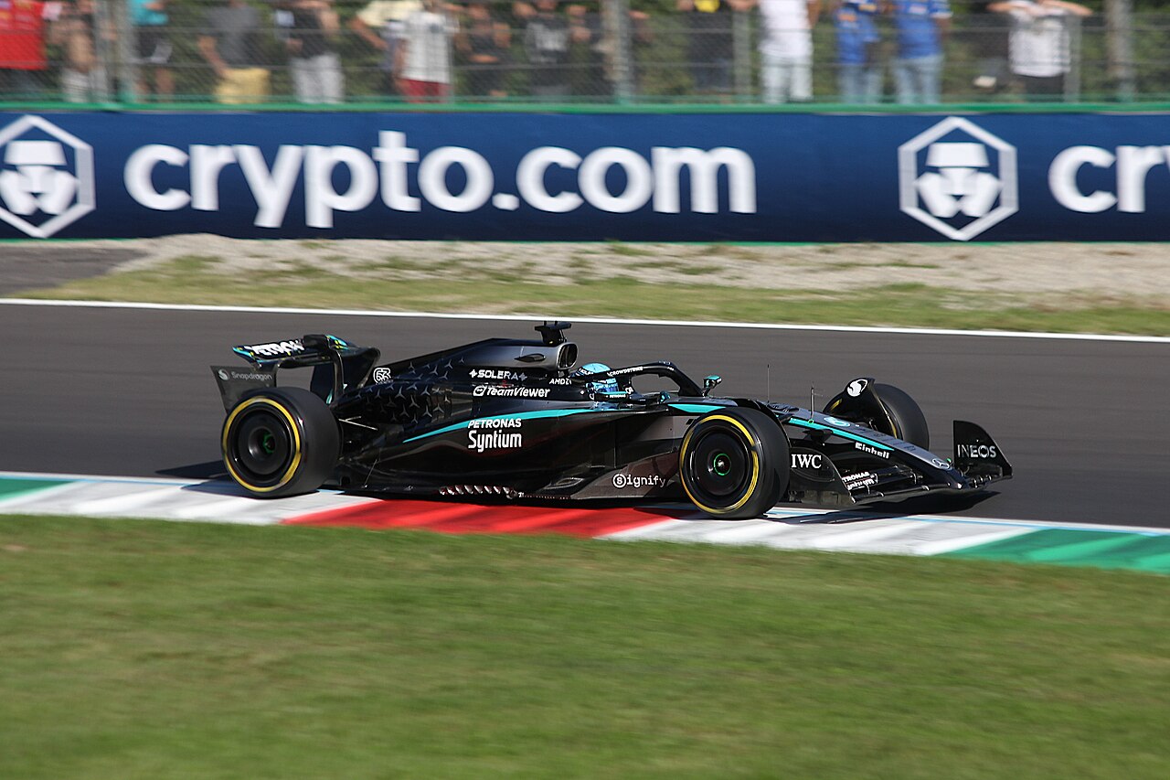 GP Baku prove libere — F1, Russell il più veloce a Baku: Ferrari insegue con Leclerc