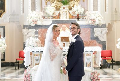 “IL MATRIMONIO DI IDA E PIETRO”: UNO SGUARDO ESCLUSIVO DIETRO LE NOZZE DI IDA DI FILIPPO E PIETRO ALBANO